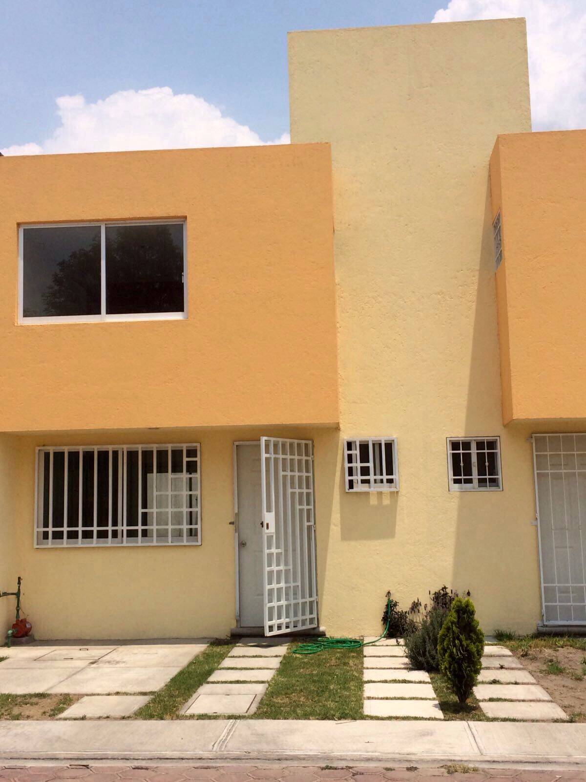 doomos. bonita casa en renta en cuautlancingo