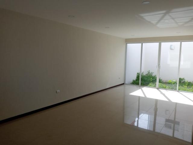 #AGL185CV2 - Casa para Venta en San Andrés Cholula - PL - 2